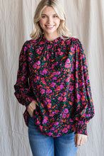 Load image into Gallery viewer, Black Florals Top