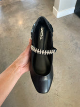 Load image into Gallery viewer, Black Ballet Flats