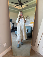 Load image into Gallery viewer, Cream Puff Sleeve Midi