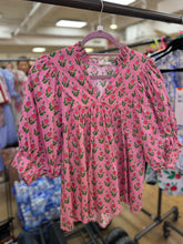 Load image into Gallery viewer, Bright Pink Floral Top