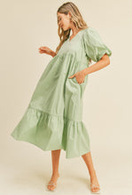 Load image into Gallery viewer, Green Puff Sleeve Midi