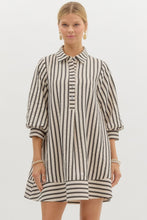 Load image into Gallery viewer, Striped Shift Dress